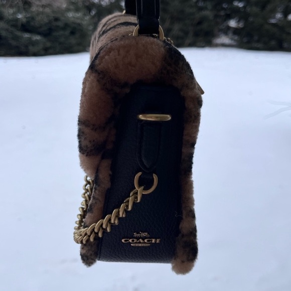 Jennifer Lopez Coach Brown and Black Shearling Bag - Picture 9 of 11